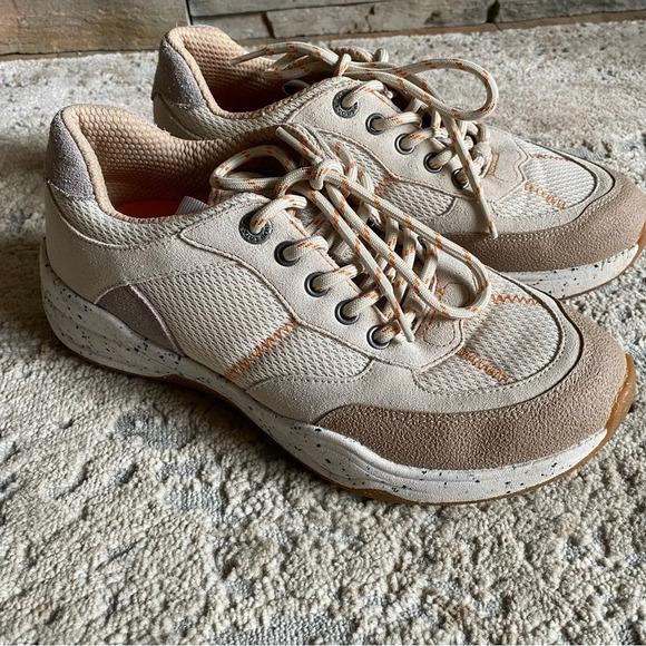 Taos Footwear Beige and Cream Sneakers - Picture 7 of 11